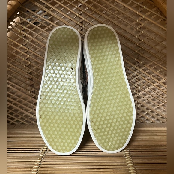 Jeffrey Campbell Sarlo Cat Sneakers - Picture 9 of 14